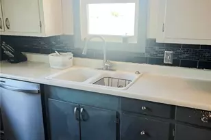 201 S Washington St, Paris, MO 65275 - Photo 5