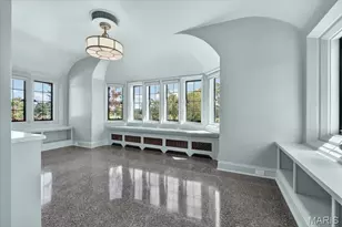 5795 Lindell Blvd, Saint Louis, MO 63112 - Photo 25