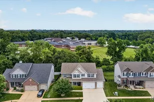 688 Stoney Creek Ln, Ballwin, MO 63021 - Photo 51