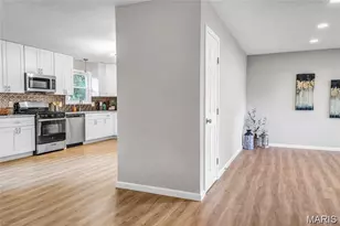 430 Lemondale Ln, Florissant, MO 63031 - Photo 3