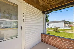 208 W Arlee Ave, Saint Louis, MO 63125 - Photo 13