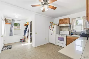 208 W Arlee Ave, Saint Louis, MO 63125 - Photo 19