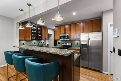 7068 Tholozan Avenue, Saint Louis, MO 63109 - Photo 15