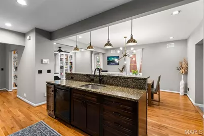 7068 Tholozan Avenue, Saint Louis, MO 63109 - Photo 13
