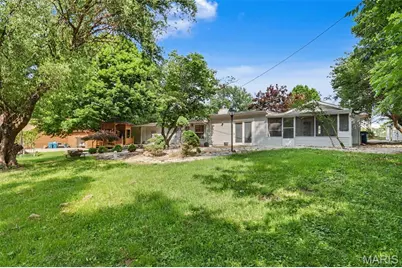 55 Garden Lane, Maryland Heights, MO 63043 - Photo 29