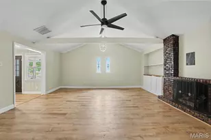 55 Garden Ln, Maryland Heights, MO 63043 - Photo 5
