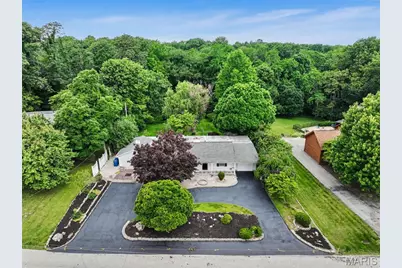 55 Garden Lane, Maryland Heights, MO 63043 - Photo 3