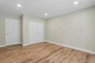 55 Garden Ln, Maryland Heights, MO 63043 - Photo 15