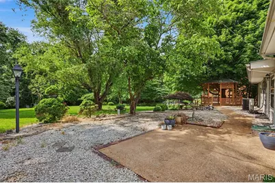 55 Garden Lane, Maryland Heights, MO 63043 - Photo 25