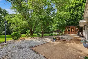 55 Garden Ln, Maryland Heights, MO 63043 - Photo 25