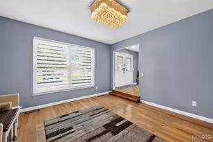 2902 Flameglow Dr, Oakville, MO 63129 - Photo 5
