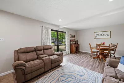 802 Love Drive, O'Fallon, MO 63366 - Photo 9