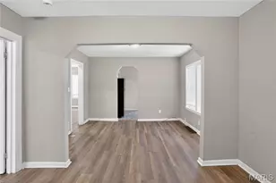 8024 Cler Ave, Saint Louis, MO 63114 - Photo 7