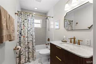 1031 Dovergate Dr, Kirkwood, MO 63122 - Photo 21