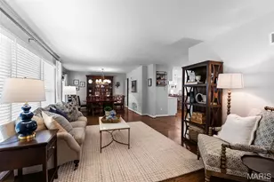 1031 Dovergate Dr, Kirkwood, MO 63122 - Photo 5