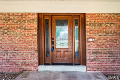 14196 Cross Trails Drive, Chesterfield, MO 63017 - Photo 5