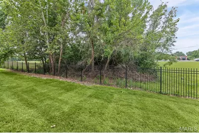 73 Jost Villa Drive, Florissant, MO 63034 - Photo 5