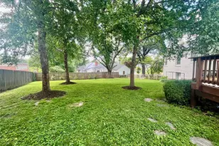 9400 Tilles Dr, Brentwood, MO 63144 - Photo 9