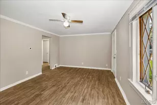 7461 Castro Dr, Ferguson, MO 63135 - Photo 9