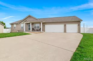 343 Aspen Creek Dr, Wentzville, MO 63385 - Photo 3