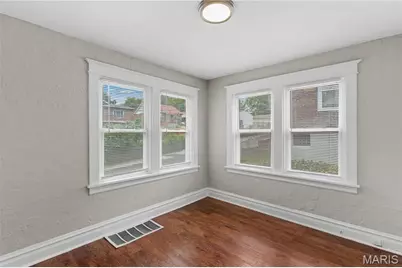 7611 San Diego Avenue, Saint Louis, MO 63121 - Photo 9
