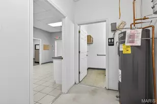 6108 Baumgartner Crossing, Saint Louis, MO 63129 - Photo 21
