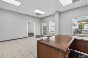 6108 Baumgartner Crossing, Saint Louis, MO 63129 - Photo 11