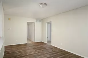 6766 Lesli Mari Ct, Saint Louis, MO 63033 - Photo 15