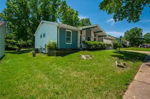 6766 Lesli Mari Ct, Saint Louis, MO 63033 - Photo 3