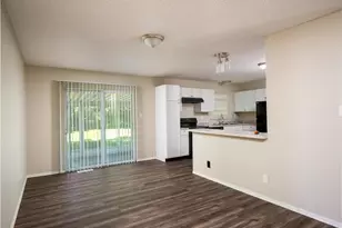 6766 Lesli Mari Ct, Saint Louis, MO 63033 - Photo 11