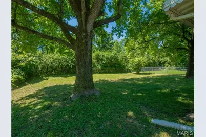 6766 Lesli Mari Court, Saint Louis, MO 63033 - Photo 7