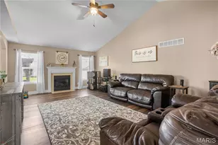 1159 Sunset Green Dr, O'Fallon, MO 63366 - Photo 9