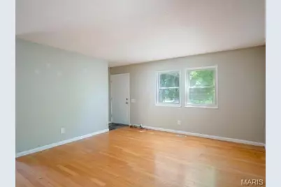 12053 La Padera Lane, Florissant, MO 63033 - Photo 9