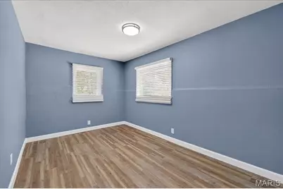 5511 Wilborn Drive, Saint Louis, MO 63136 - Photo 9