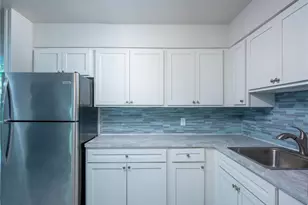 377 N Schlueter Ave, Saint Louis, MO 63135 - Photo 7