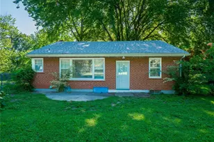 377 N Schlueter Ave, Saint Louis, MO 63135 - Photo 23
