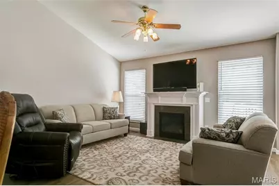 715 River Glen Drive, O'Fallon, MO 63368 - Photo 9