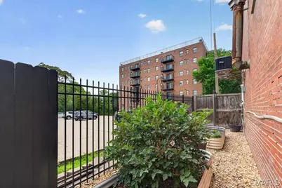3438 Russell Boulevard #CH100, Saint Louis, MO 63109 - Photo 35