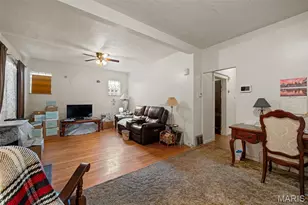 4309 Dewey Ave, Saint Louis, MO 63116 - Photo 3