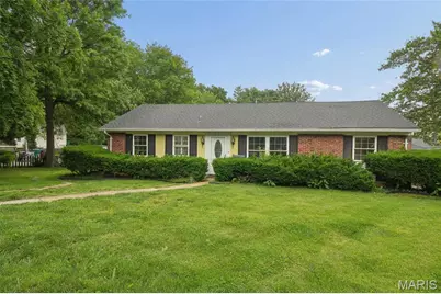928 S Gore Avenue, Webster Groves, MO 63119 - Photo 1
