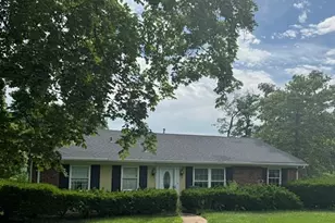 928 S Gore Ave, Webster Groves, MO 63119 - Photo 1