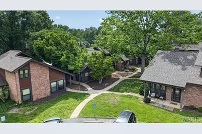 1090 Humber Circle, Saint Louis, MO 63129 - Photo 23