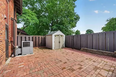 1090 Humber Circle, Saint Louis, MO 63129 - Photo 21