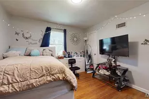 6835 Plymouth Ave, University City, MO 63130 - Photo 13
