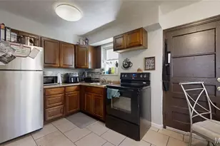 6835 Plymouth Ave, University City, MO 63130 - Photo 9
