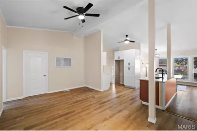 515 Crestvale Drive, Rock Hill, MO 63119 - Photo 9