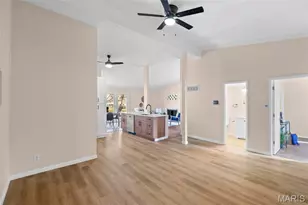 515 Crestvale Dr, Rock Hill, MO 63119 - Photo 11