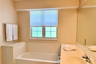 633 Lind Rd, Saint Louis, MO 63125 - Photo 15
