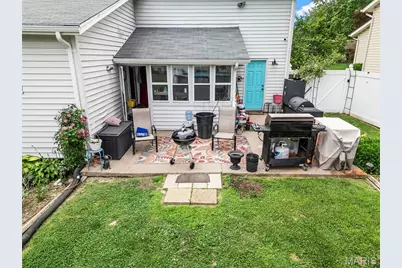 2057 Central Parkway, Florissant, MO 63031 - Photo 3