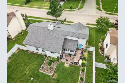 2057 Central Parkway, Florissant, MO 63031 - Photo 9